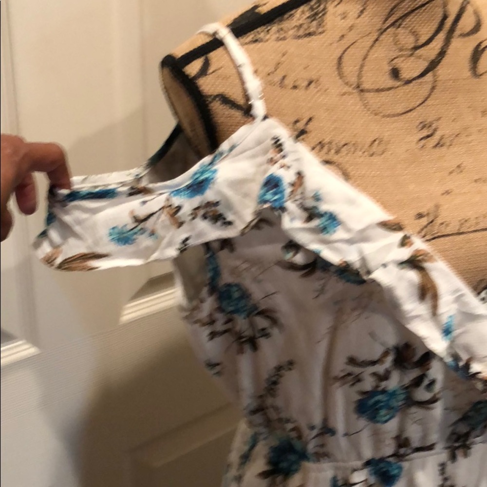 ❌SOLD OUT❌🌸Dress - Picture 2 of 6